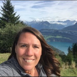 Meet your Posher, Dawn